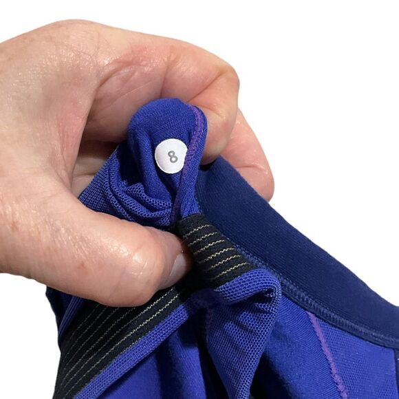 LULULEMON Tank Mesh Stripe Down Back Shelf Bra Size 8 - Picture 9 of 9